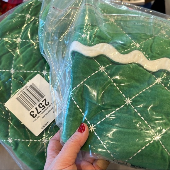 Velvet stocking - Picture 10 of 13